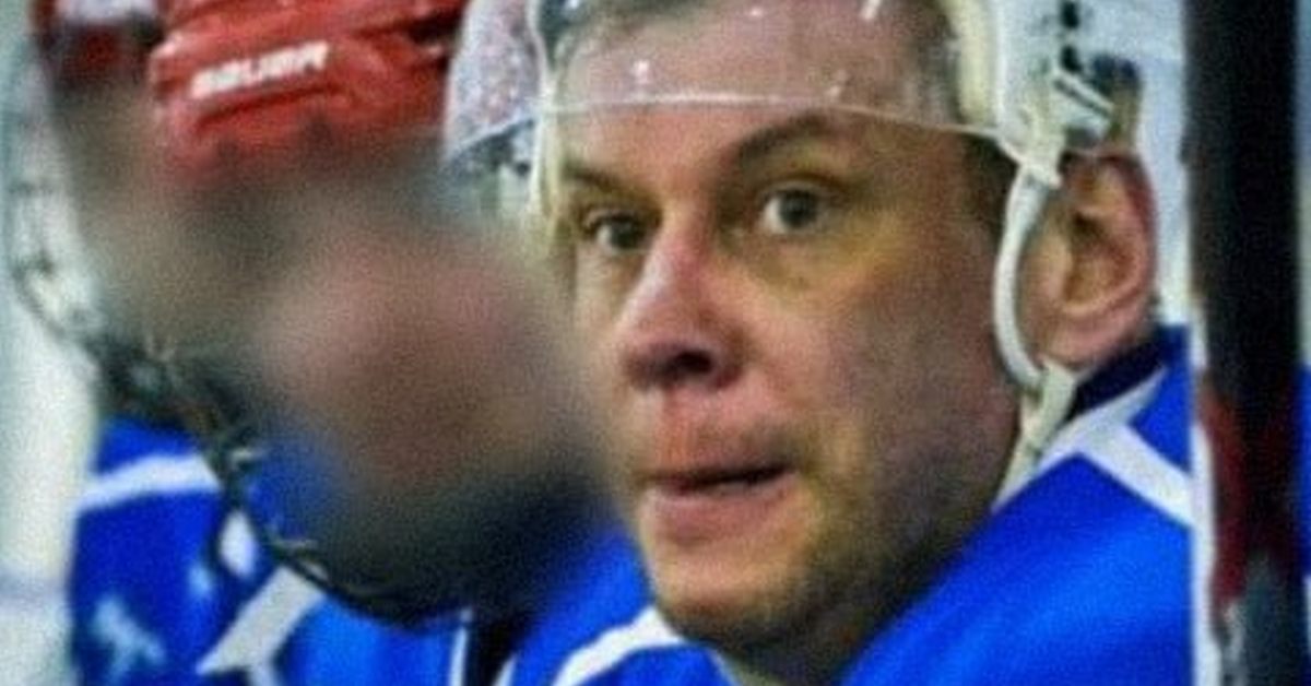 В машине российского хоккеиста обнаружили десятки свёртков с белым порошком