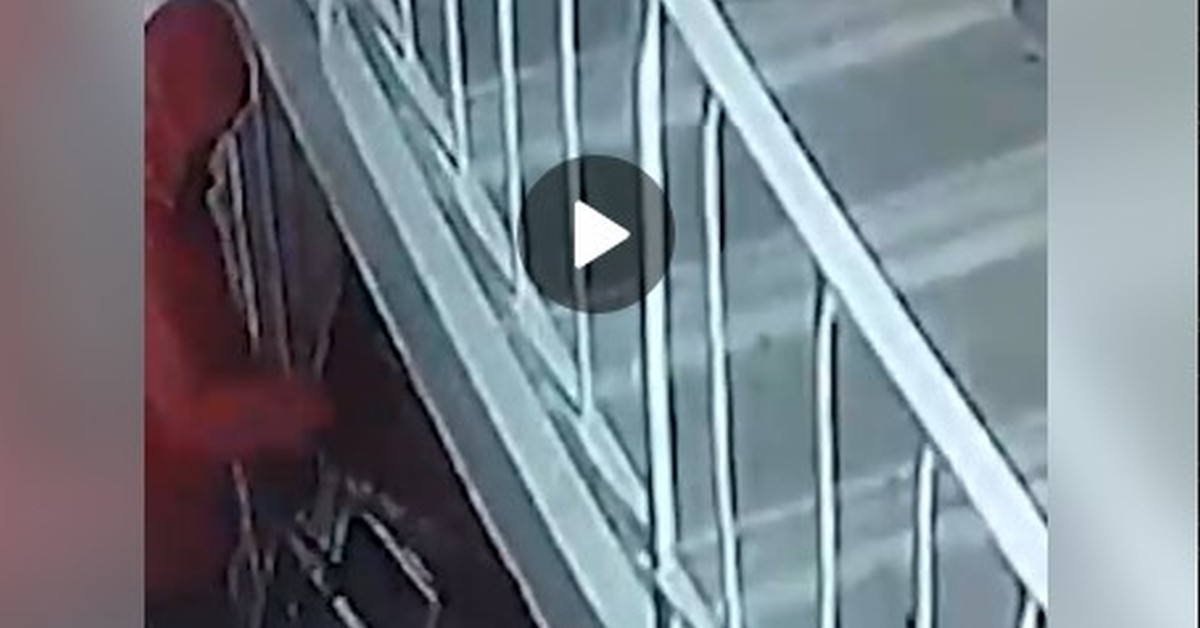 Полицейский из Перми попытался украсть лифт