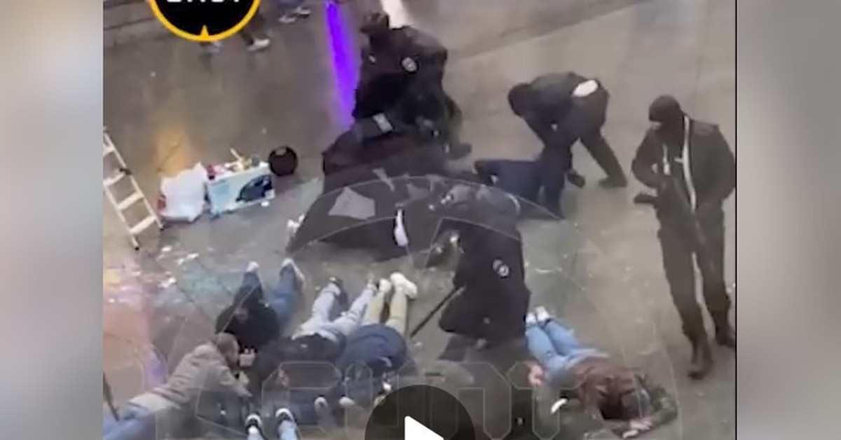 В Питере подставные омоновцы нарвались на настоящих полицейских