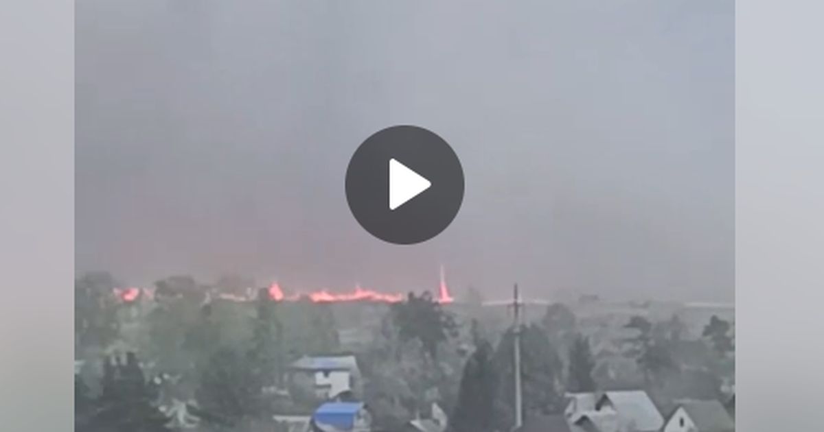 Огненные смерчи гуляют по Курганской области России