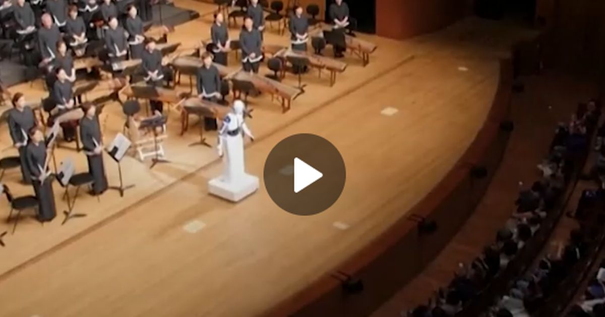 Сеульский симфонический оркестр выступил под управлением дирижера-андроида