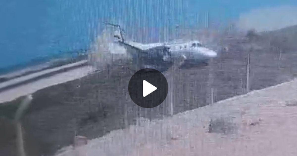 Суровый дрифт самолета при посадке в африканском аэропорту попал на видео