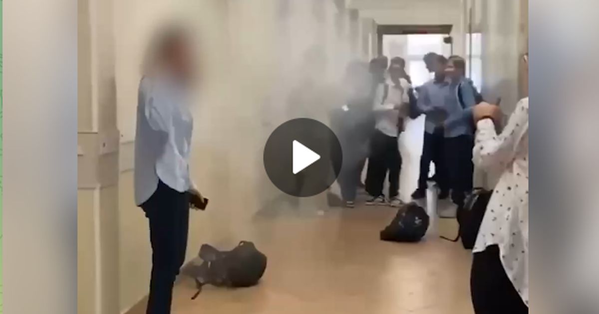 Петербургская гимназия была эвакуирована из-за взрыва пауэрбанка в рюкзаке