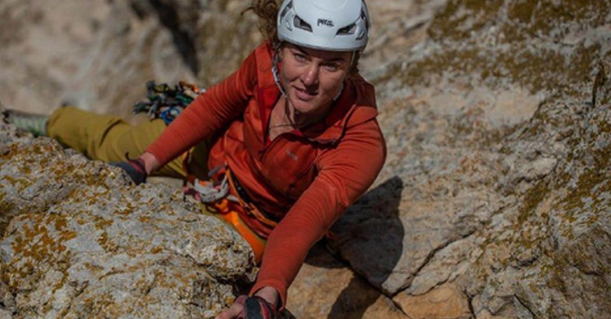 Российская альпинистка-чемпионка упала в расщелину в горах Непала