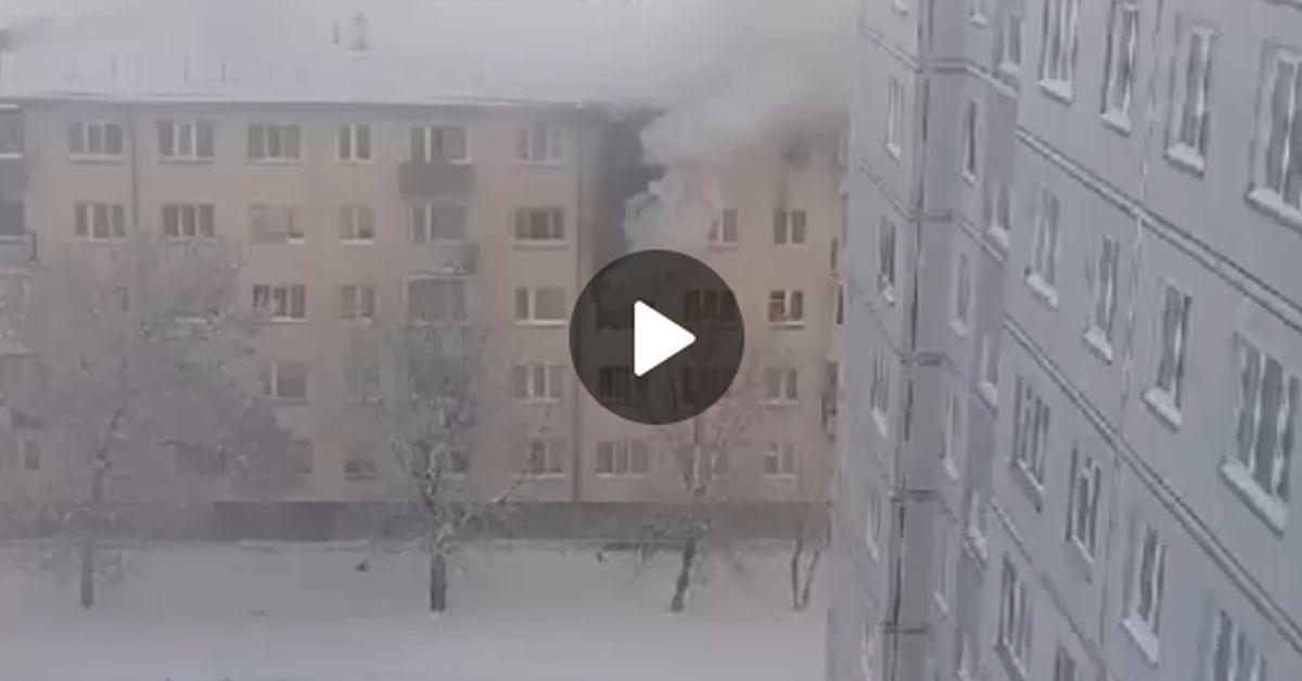 Новосибирск: в гибели человека на пожаре обвиняется елочная гирлянда