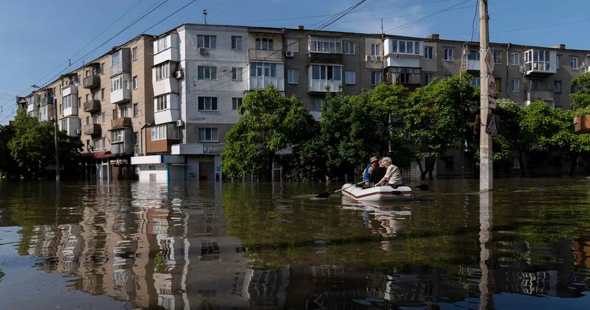 Катастрофа онлайн. Фото и видео из зоны затопления после подрыва Каховской ГЭС