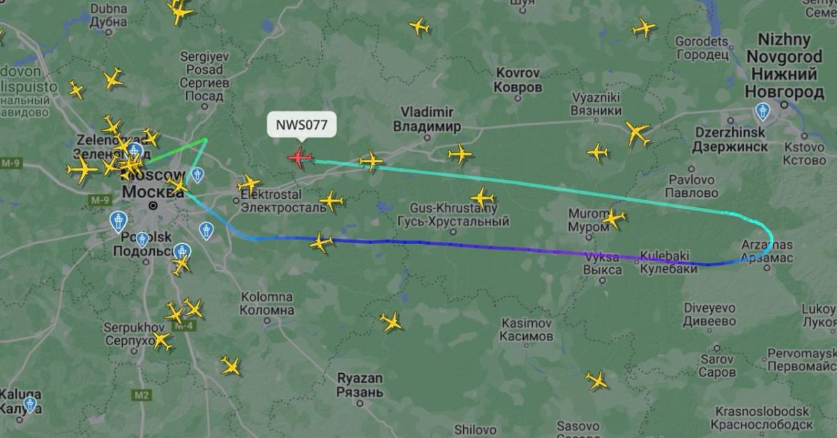 Зря волновались: самолёт подал сигнал бедствия в воздухе и благополучно вернулся в Шереметьево