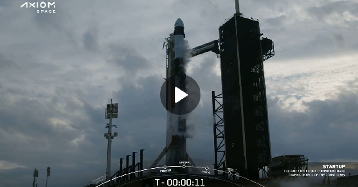 Ну, счастливо отдохнуть: ракета Falcon 9 с туристами отправлена на МКС