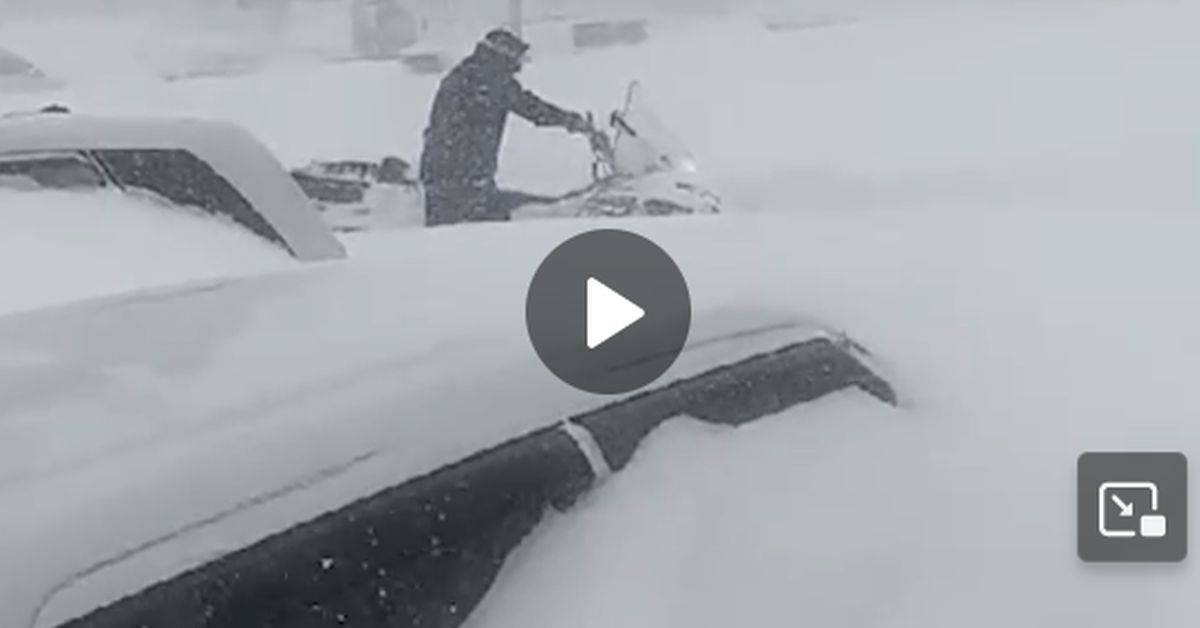 Островитяне в снегах: Сахалин накрыт чудовищным циклоном