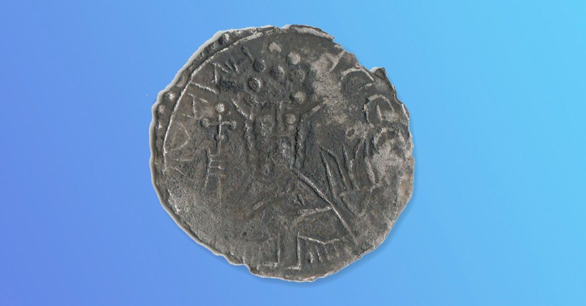 Редчайшая монета: сребреник князя Владимира Святославича