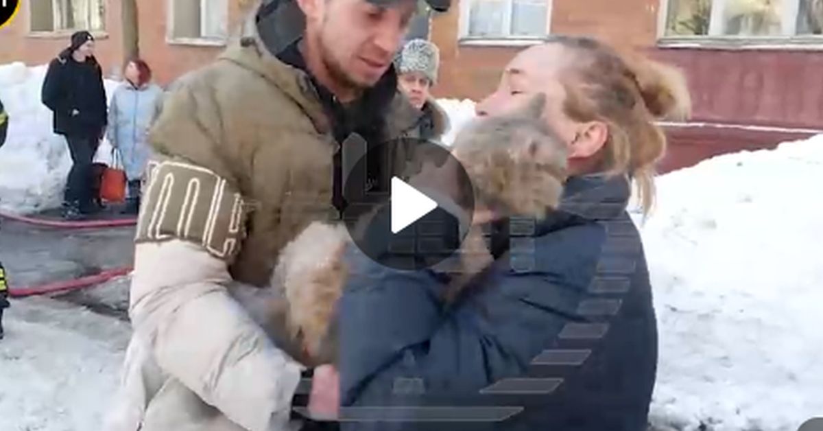 Москва, итоги пожара в захламленной квартире: два человека погибли, два кота спасены