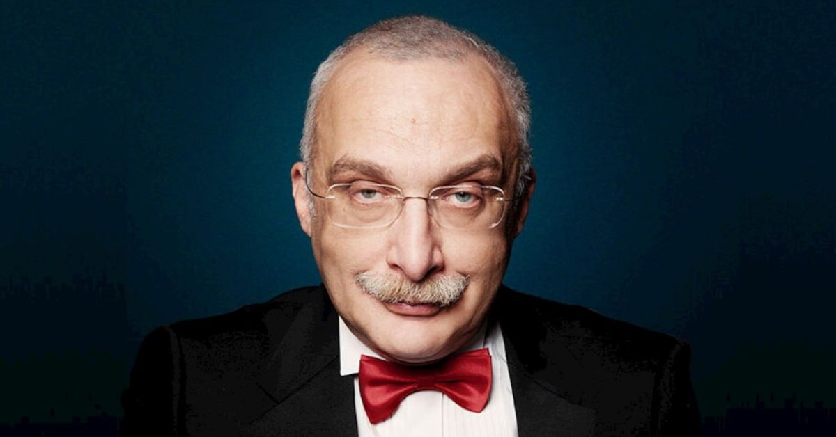 Богатства Друзя: на чём магистр «Что? Где? Когда?» зарабатывает миллионы рублей?