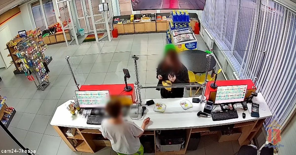 Грабительницы с чайными поясами: мошенники толкают россиянок на странные ограбления