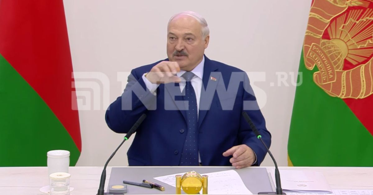 Лукашенко поведал про «Орешник» и своего шпица Умку. А заодно избрался в президенты