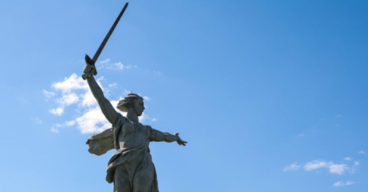 В голове Родины-матери обнаружен труп