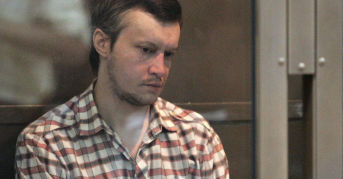  «Битцевский маньяк» просится сидеть поближе к родне