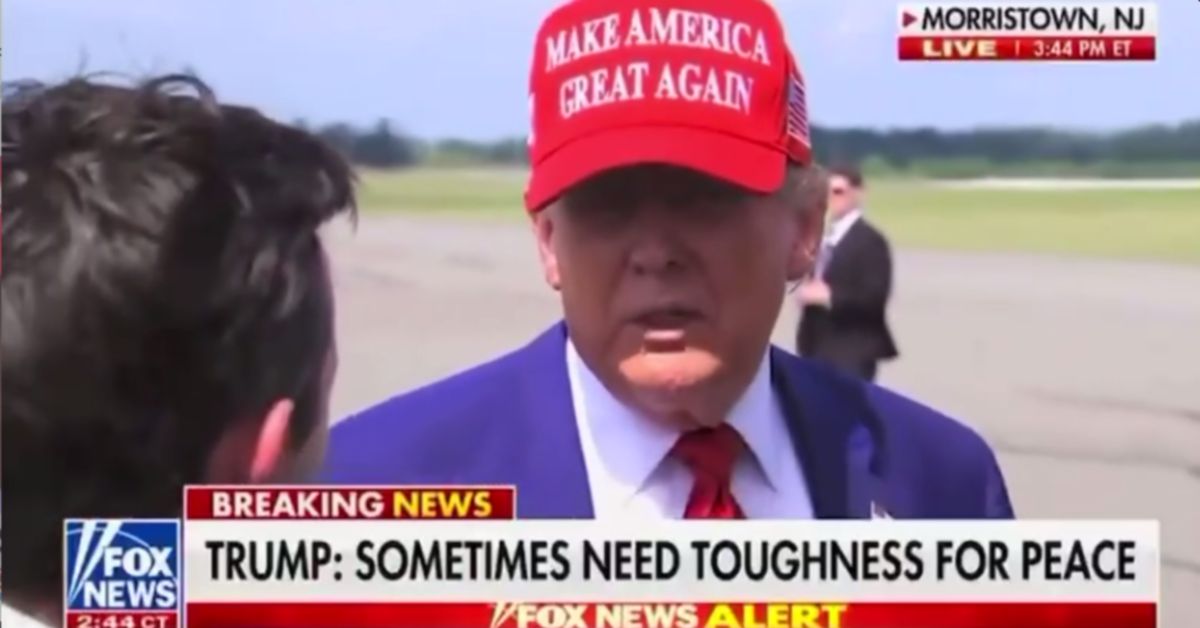 Дональд Трамп требует себе Нобелевскую премию мира уже сейчас