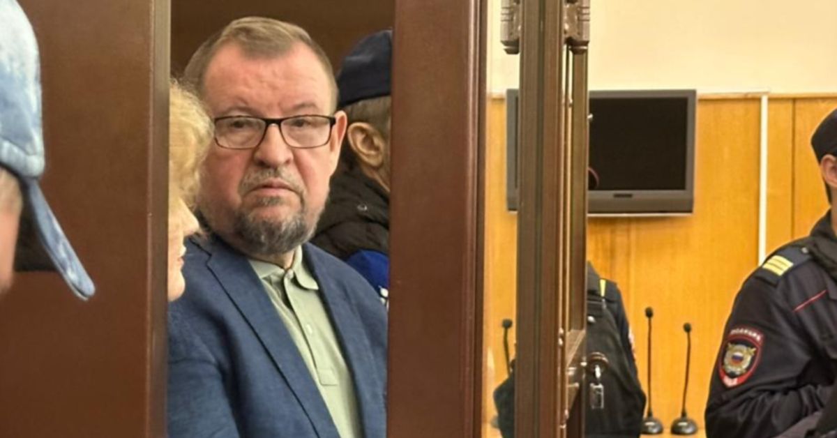 Москва: полицейский генерал приговорен к 12 годам за взятки