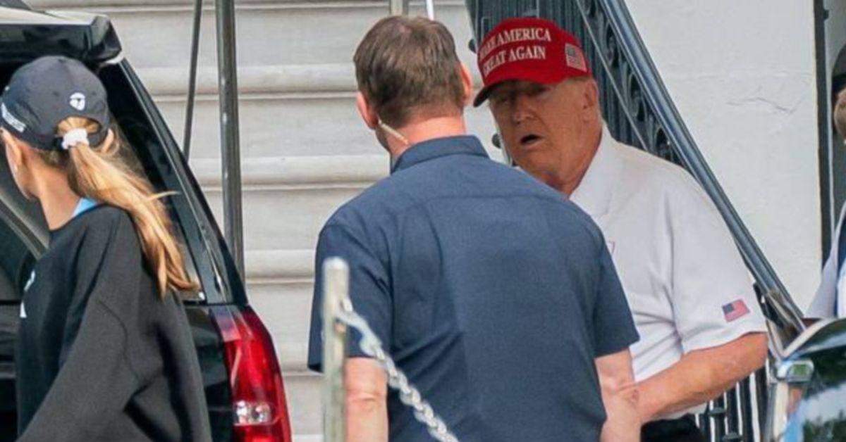 Белый дом вынужден опровергать слухи о смерти Дональда Трампа