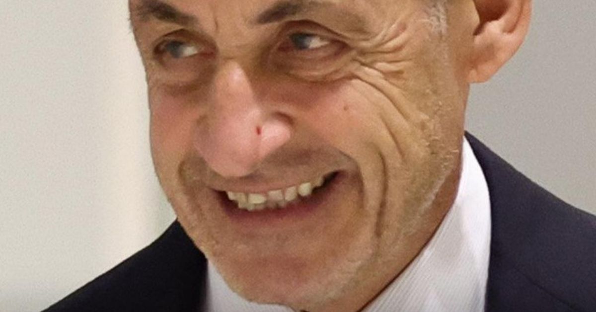 Экс-президент Франции осужден на 5 лет: избирался на иностранные деньги