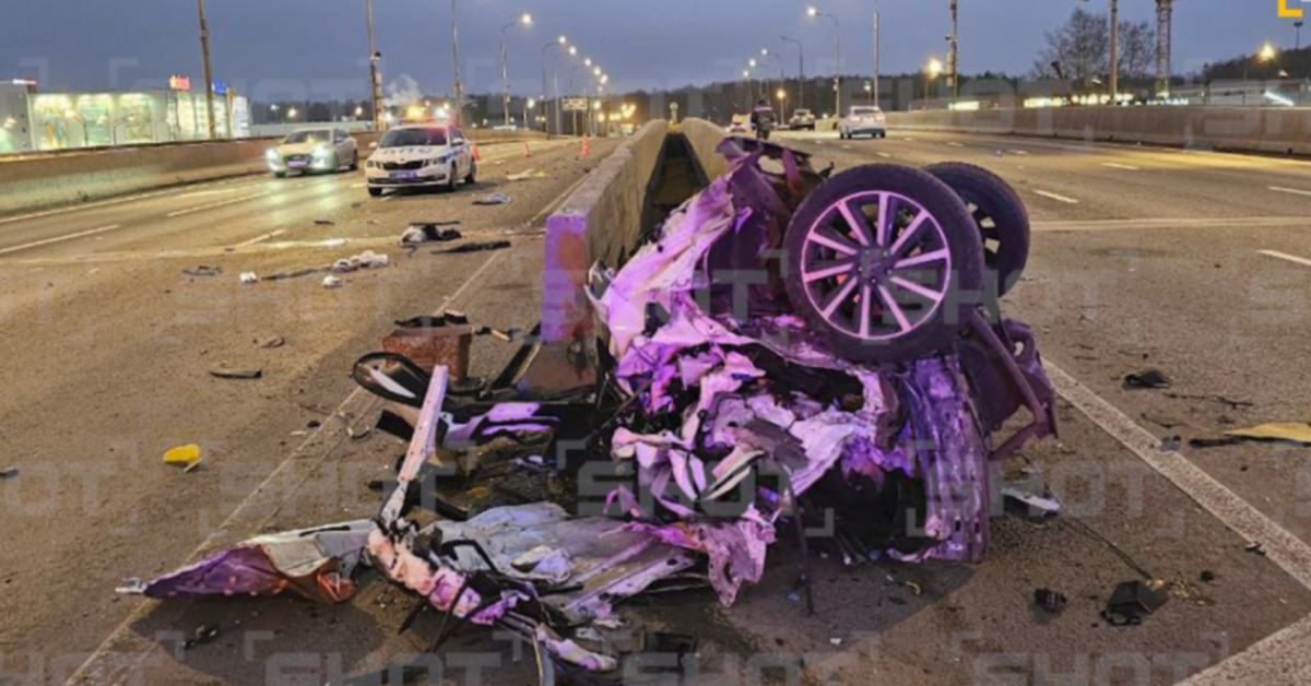 Машину пьяной москвички разорвало на части на МКАДе