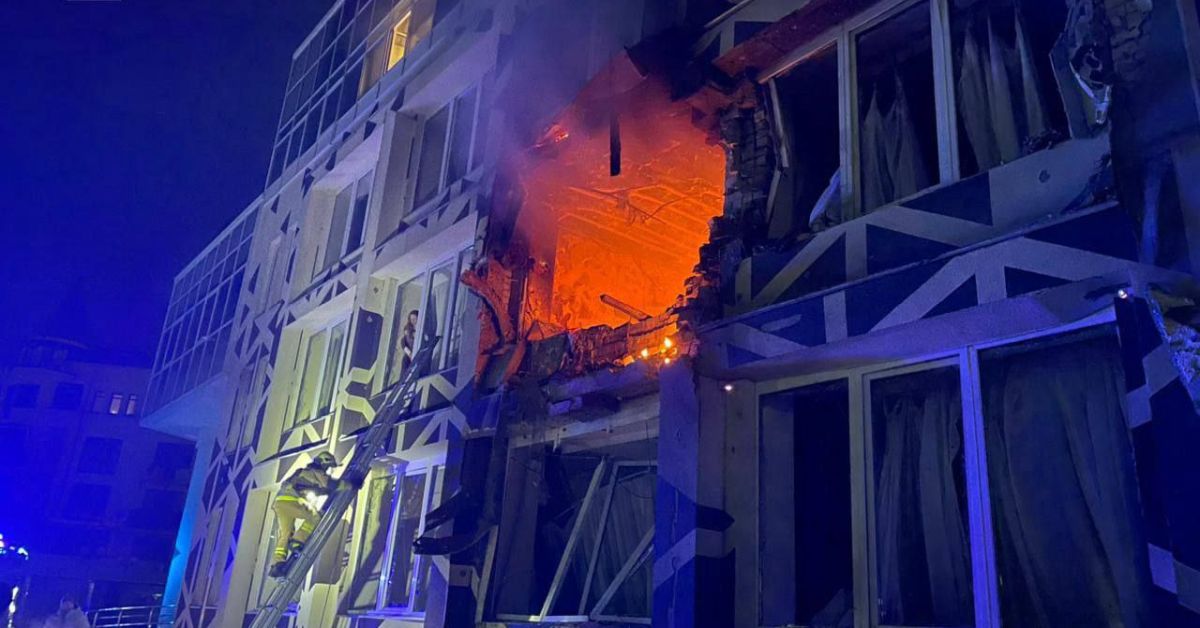 Мощный налет на Киев и область. Трамп не верит в удар ВСУ по резиденции Путина и надеется на окончание СВО. Которая, между тем, шурует вовсю — 05.01.25