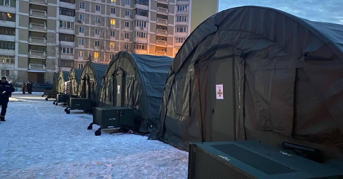 В Киеве могут начать рыть уличные туалеты. Налеты на Одессу и Харьков. Урбицид и СВО продолжаются — 27.01.26